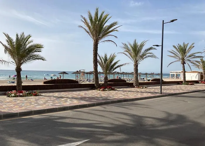 Modern 3 Bedroom 7 Guests Sun Golf Beach Apartments