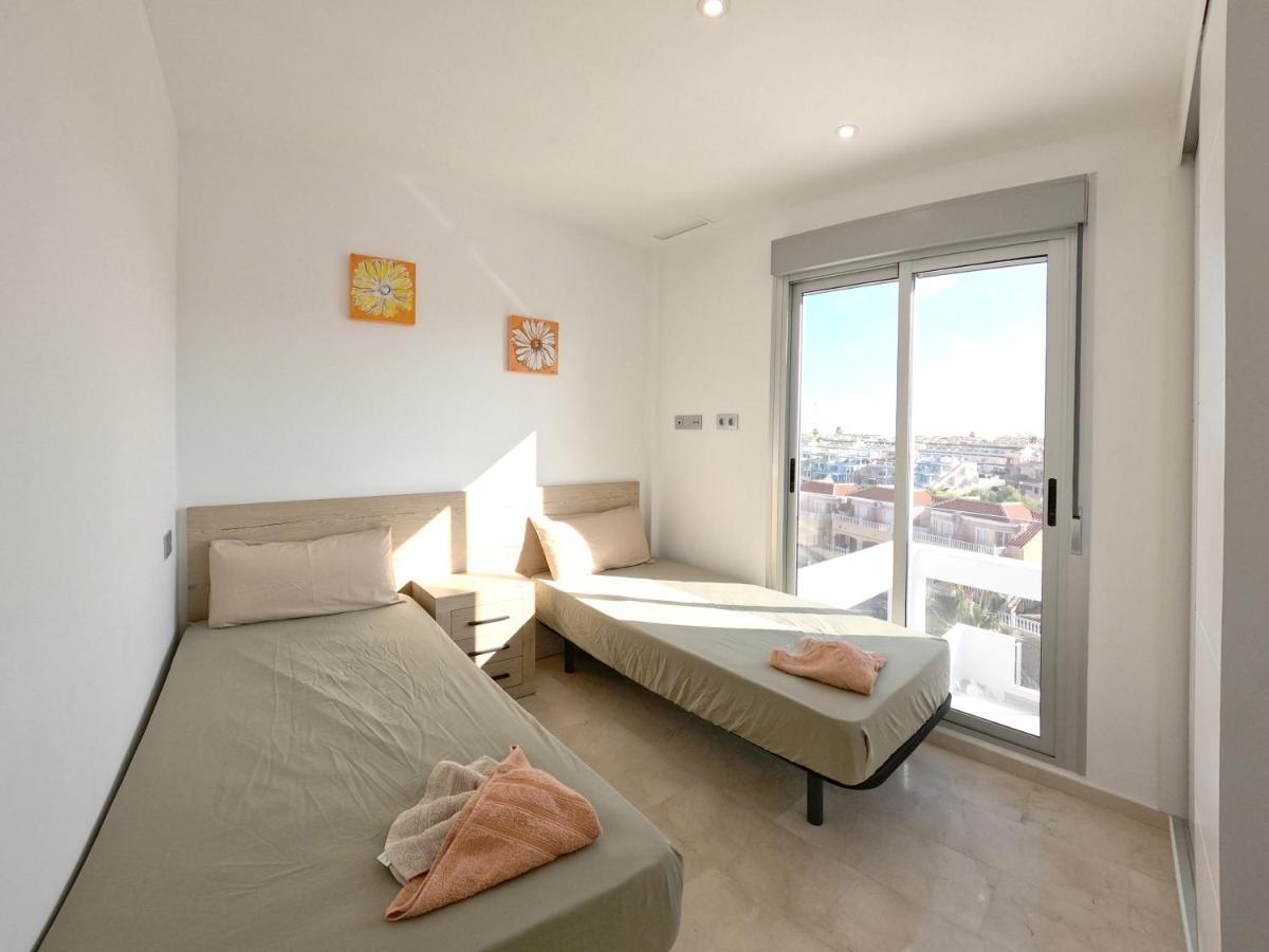 Modern 3 Bedroom 7 Guests Sun Golf Apartment